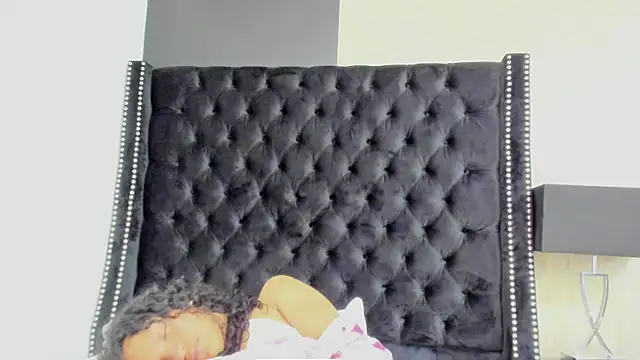 LittleeStar online show from 10/08/25, 08:05