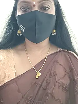 shivani27 online show from 11/13/25, 05:50