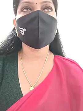 shivani27 online show from 09/18/25, 07:55