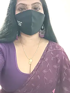 Snapshot of shivani27 chatting on 06/01/26, 05:12 shivani27 online show from 06/01/26, 05:12