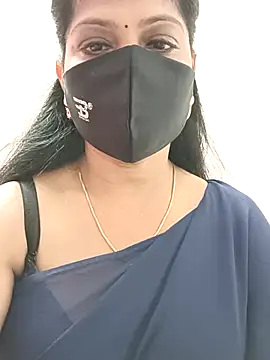 shivani27 online show from 10/12/25, 08:05