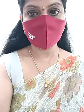 shivani27 online show from 10/04/25, 08:43