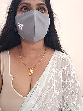 shivani27 online show from 04/04/26, 08:26