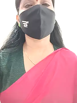 shivani27 online show from 09/17/25, 04:42