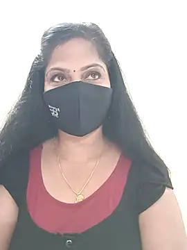 Snapshot of shivani27 chatting on 06/06/26, 05:51 shivani27 online show from 06/06/26, 05:51