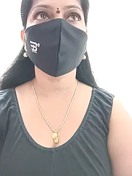 shivani27 online show from 10/08/25, 06:15