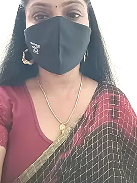 shivani27 online show from 12/18/25, 08:41