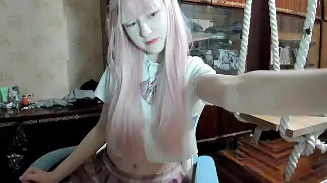 kioshi kiss online show from 10/31/25, 03:19