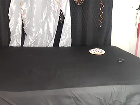 AntonelaMorriz online show from 10/31/25, 07:16