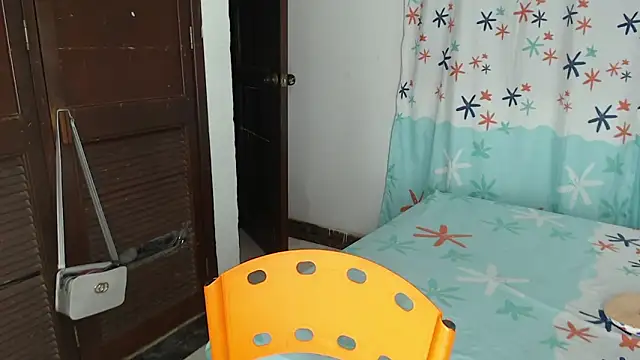 Snapshot of AntonelaMorriz chatting on 09/12/25, 09:31 AntonelaMorriz online show from 09/12/25, 09:31