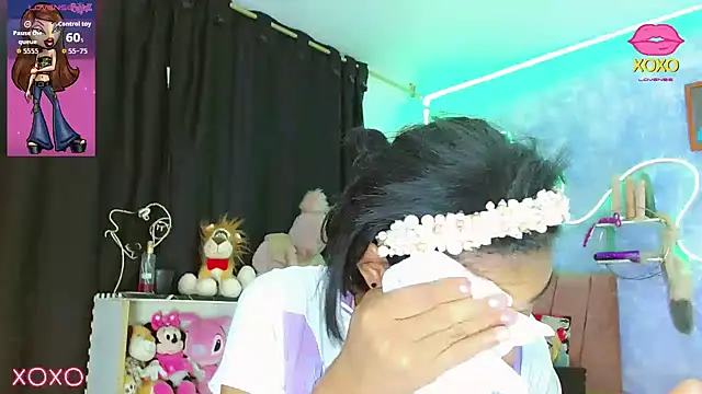 Snapshot of Aishasexy18 chatting on 12/21/25, 12:13 Aishasexy18 online show from 12/21/25, 12:13