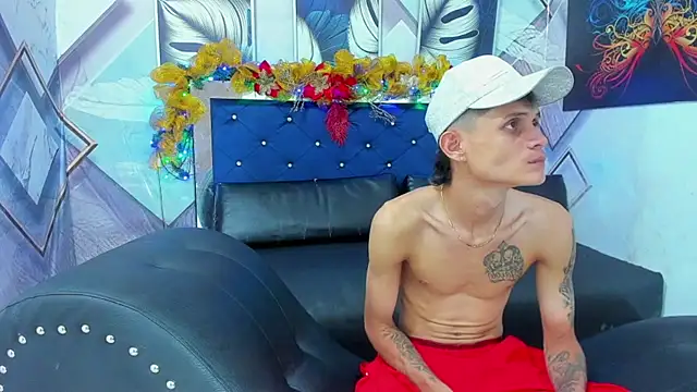 Snapshot of rhabena_boysex chatting on 12/14/25, 10:15 rhabena boysex online show from 12/14/25, 10:15