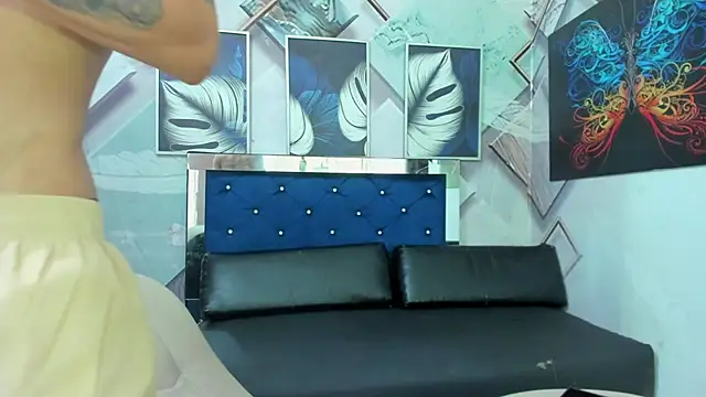 Snapshot of rhabena_boysex chatting on 10/20/25, 11:16 rhabena boysex online show from 10/20/25, 11:16