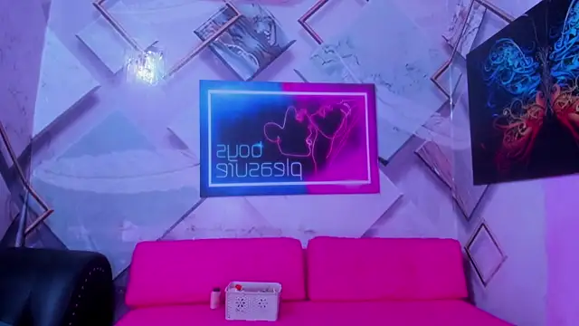 Snapshot of rhabena_boysex chatting on 03/02/26, 02:12 rhabena boysex online show from 03/02/26, 02:12