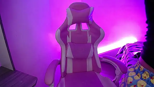 Snapshot of Stepha_babe chatting on 09/11/25, 12:21 Stepha babe online show from 09/11/25, 12:21