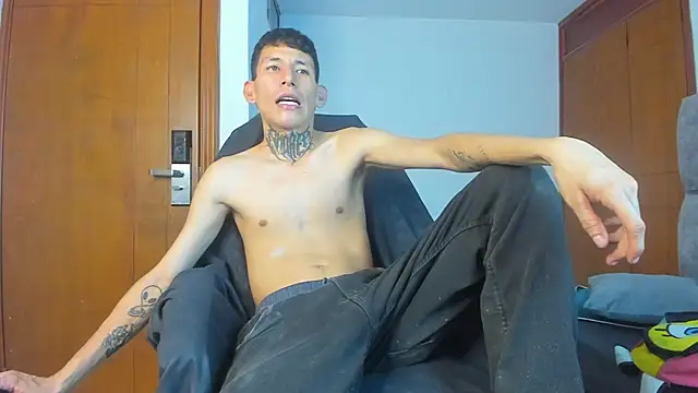Davide 444 online show from 09/26/25, 04:30