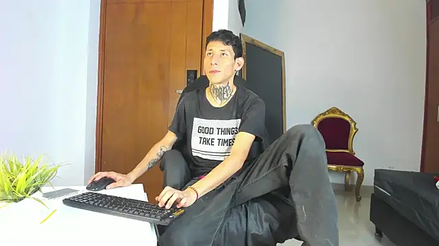 Davide 444 online show from 10/15/25, 04:22