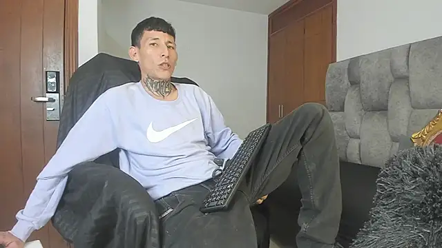 Davide 444 online show from 09/25/25, 03:01