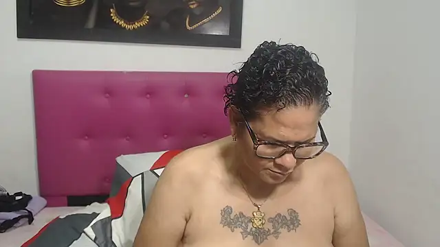 DinaDIRTY online show from 11/23/25, 06:40