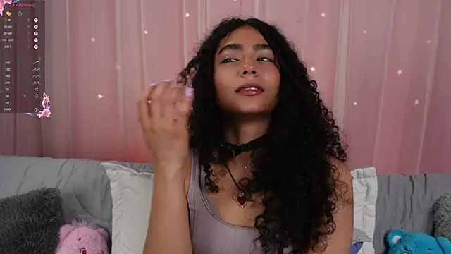 Victoria Curly online show from 11/04/25, 12:36