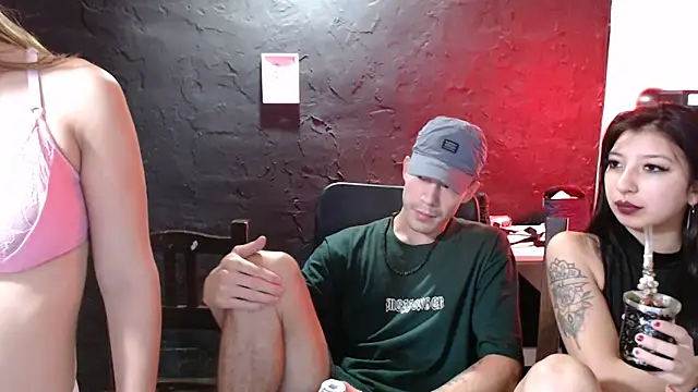 Gigibies1 online show from 04/07/26, 05:09