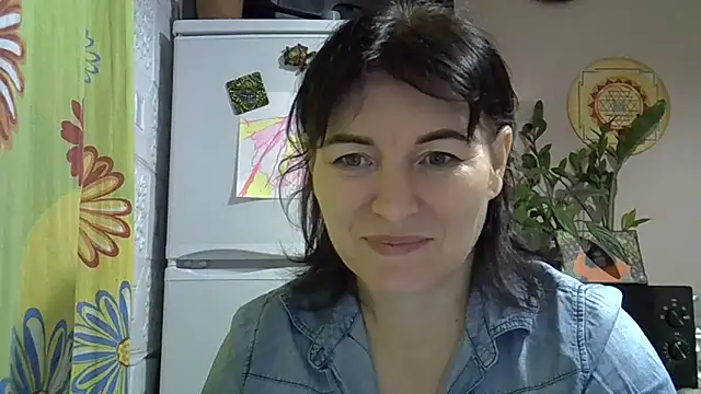 Krystal 82 online show from 11/16/25, 07:40