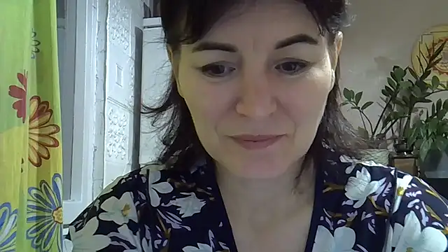 Krystal 82 online show from 11/14/25, 04:43