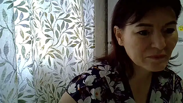 Snapshot of Krystal_82 chatting on 12/23/25, 09:19 Krystal 82 online show from 12/23/25, 09:19