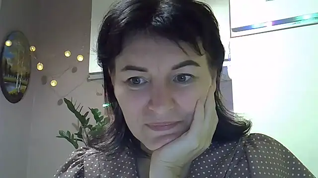 Krystal 82 online show from 10/05/25, 07:15