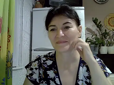 Krystal 82 online show from 10/31/25, 05:09