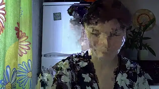 Krystal 82 online show from 11/23/25, 08:57