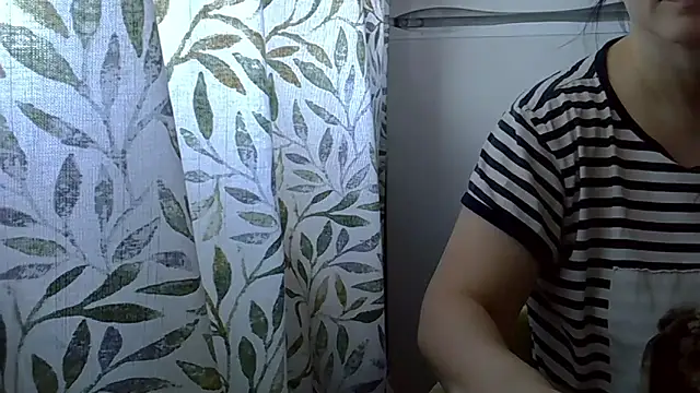 Snapshot of Krystal_82 chatting on 04/09/26, 06:30 Krystal 82 online show from 04/09/26, 06:30