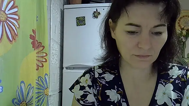 Krystal 82 online show from 11/20/25, 06:47