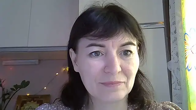 Krystal 82 online show from 10/28/25, 07:40