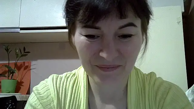 Snapshot of Krystal_82 chatting on 02/13/26, 03:56 Krystal 82 online show from 02/13/26, 03:56