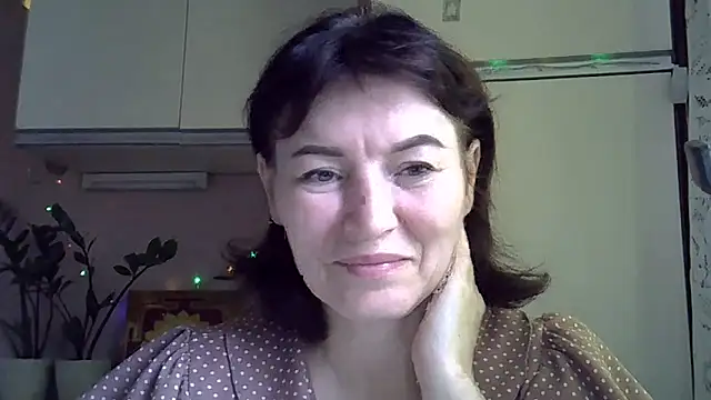 Krystal 82 online show from 09/22/25, 08:20