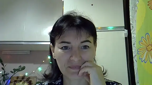 Krystal 82 online show from 09/28/25, 04:58