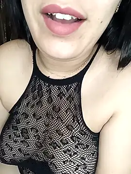 Snapshot of Fatina-arabic chatting on 06/17/26, 02:05 Fatina-arabic online show from 06/17/26, 02:05