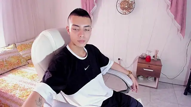 Dereck Boy8 online show from 10/29/25, 08:19