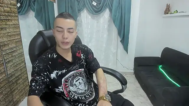 Dereck Boy8 online show from 09/10/25, 09:36