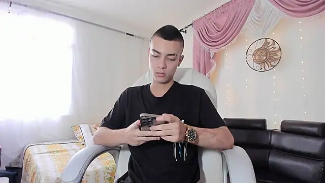 Dereck Boy8 online show from 10/07/25, 07:26