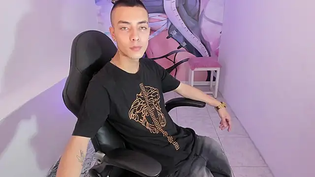 Dereck Boy8 online show from 11/06/25, 07:51