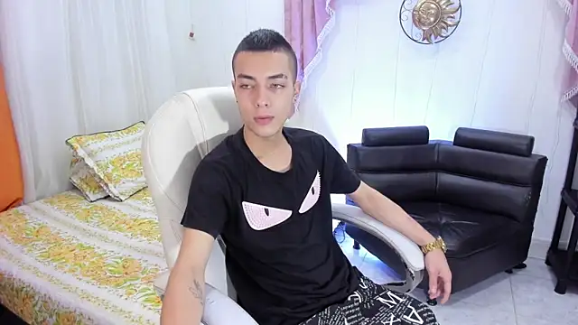 Dereck Boy8 online show from 10/22/25, 09:35