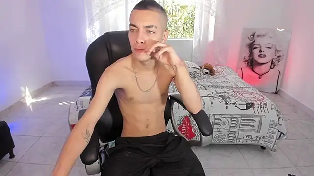 Dereck Boy8 online show from 12/04/25, 07:35