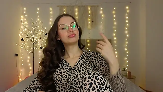 Real cutie1 online show from 01/19/26, 01:37