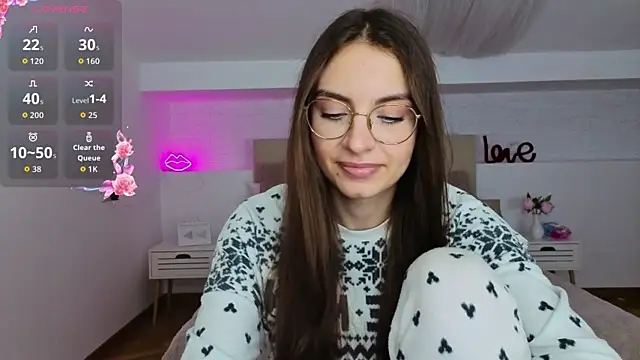 Real cutie1 online show from 10/11/25, 09:05