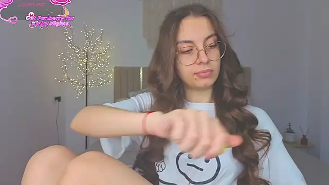 Real cutie1 online show from 12/03/25, 01:43