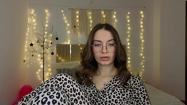 Real cutie1 online show from 01/09/26, 01:51