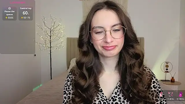 Snapshot of Real_cutie1 chatting on 06/04/26, 12:43 Real cutie1 online show from 06/04/26, 12:43