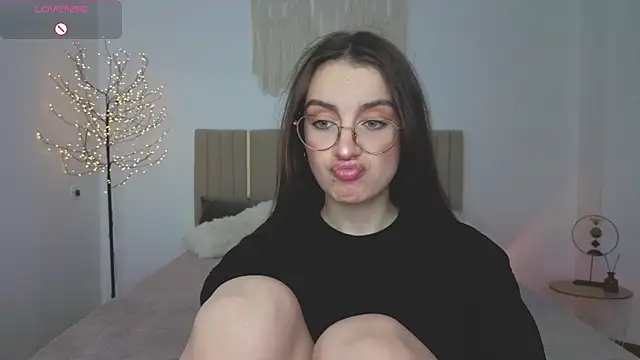 Real cutie1 online show from 05/08/26, 12:53